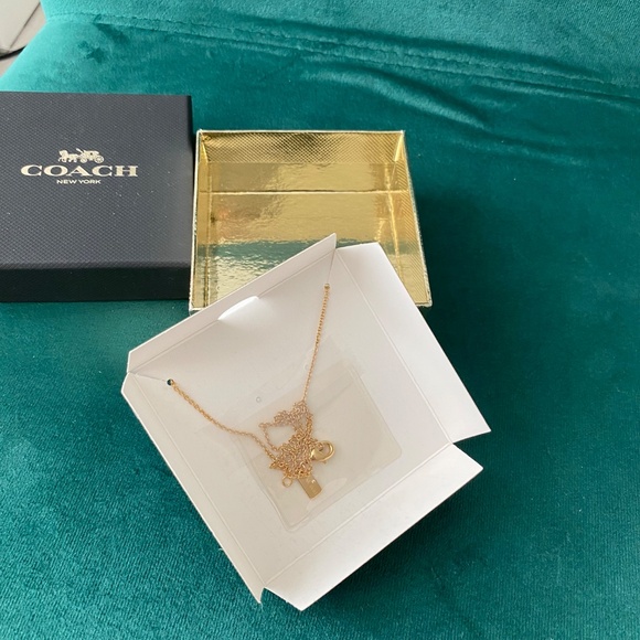 Coach - Gold Necklace - Picture 4 of 4